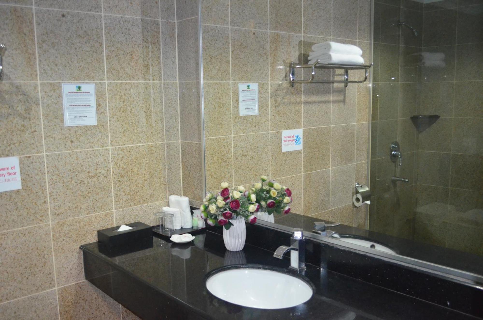 Td Plaza Hotel Kota Kinabalu Ngoại thất bức ảnh