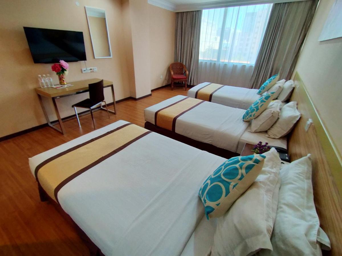Td Plaza Hotel Kota Kinabalu Ngoại thất bức ảnh