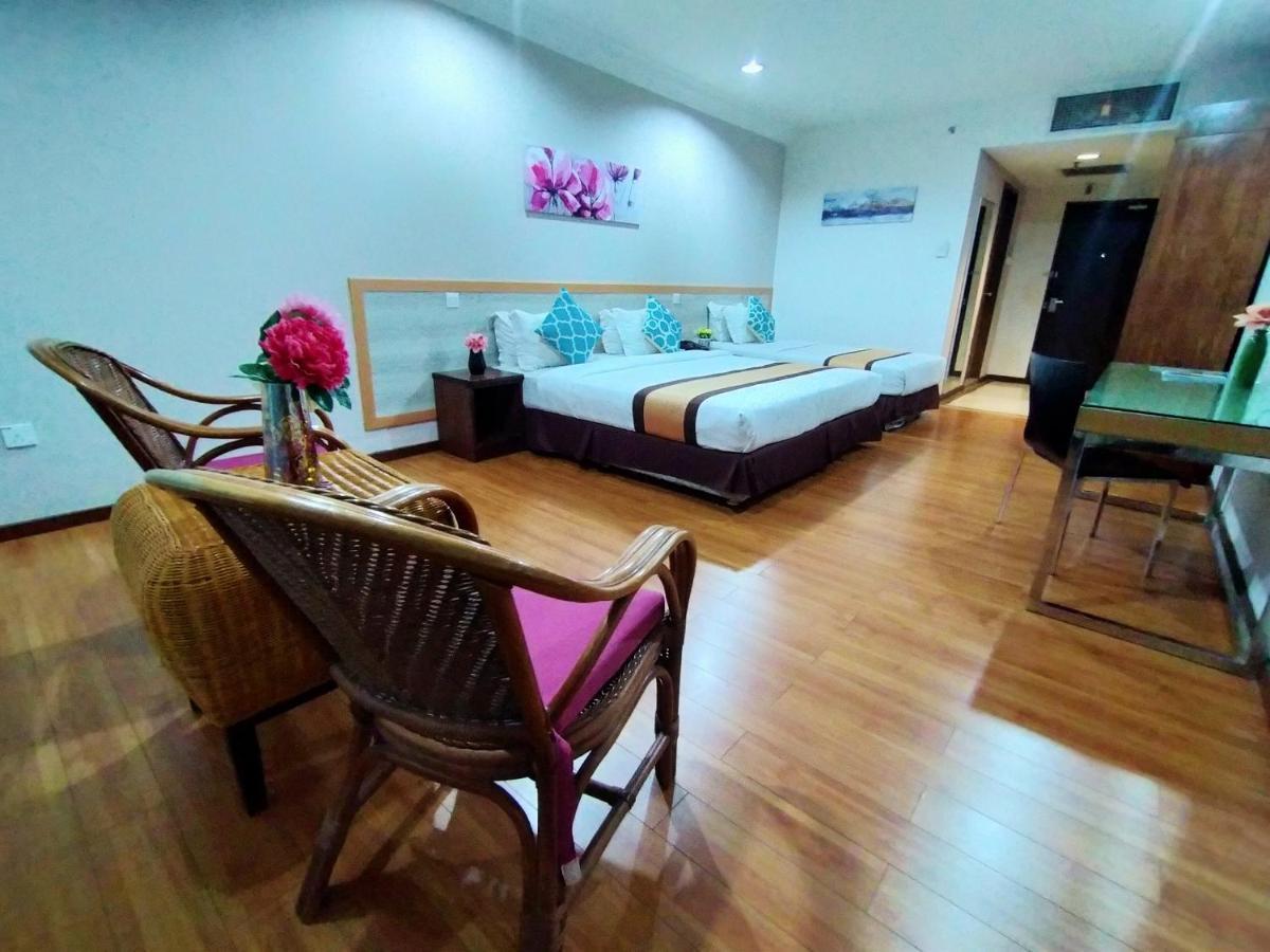 Td Plaza Hotel Kota Kinabalu Ngoại thất bức ảnh