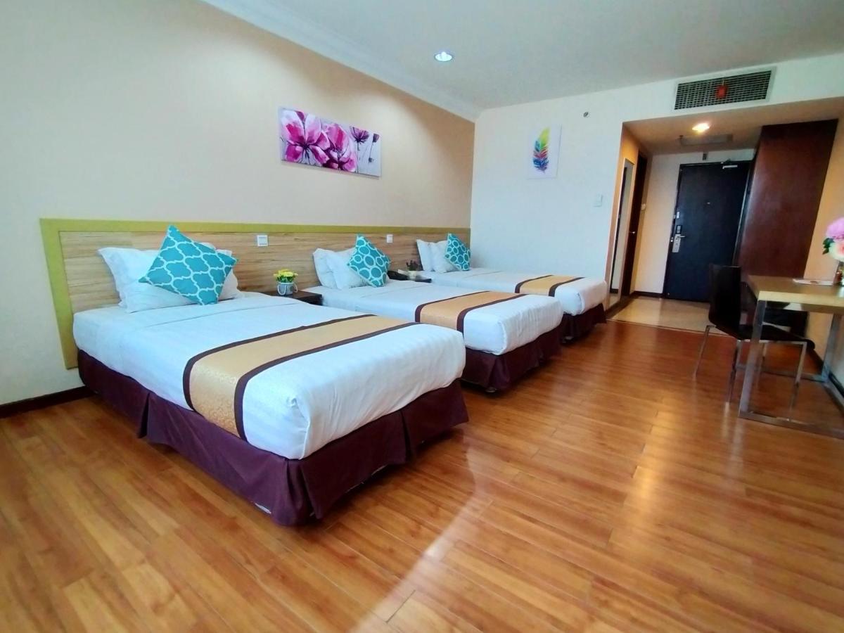 Td Plaza Hotel Kota Kinabalu Ngoại thất bức ảnh