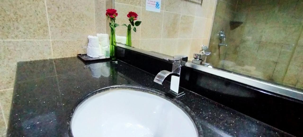 Td Plaza Hotel Kota Kinabalu Ngoại thất bức ảnh